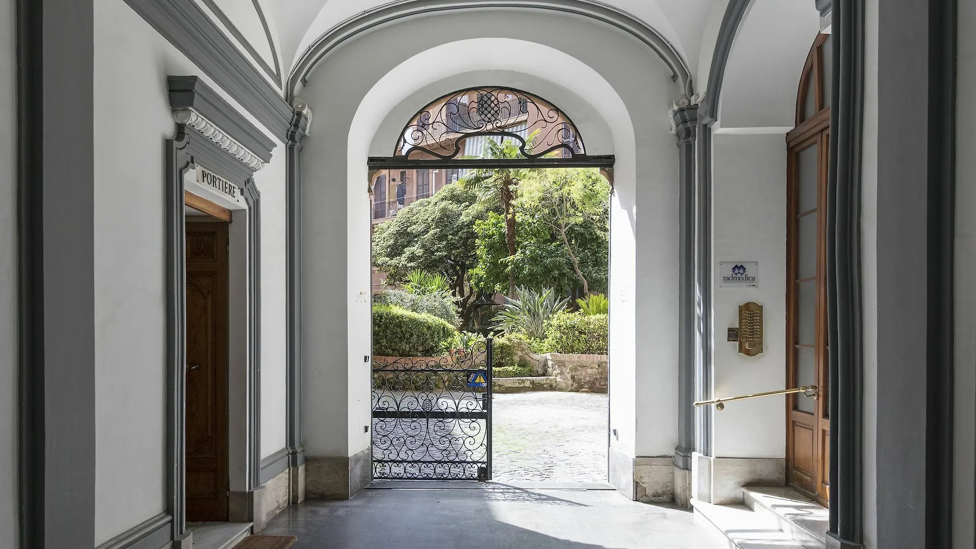 Sleek 1Br In San Pietro / Vaticano By Sonder Рим